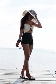 Black Denim Shorts Outfits For Women 50 Ideas Outfits Lookastic