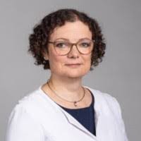 Claudia Mann's Instagram, Twitter & Facebook