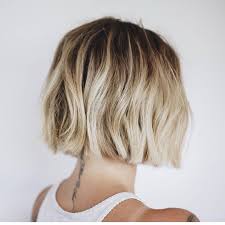En effet quelle que soit la forme de votre visage ou la nature de vos cheveux, la coupe au carré se déclinera. Coupe Carre Court 30 Idees Pour Une Coiffure Tendance