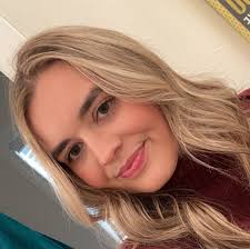 Jenna Lough's Instagram, Twitter & Facebook