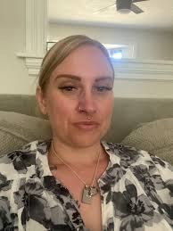 Let's welcome our new members! Here is a template to help you with your  first posting: 1) The name of my arrival ancestor is xxx xxxx (first