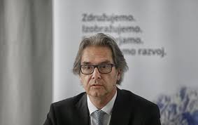 Si pa želimo, da bi bilo čim prej zelo nazorno pojasnjeno, je dejal pobegajlo. V Piransko Obcino Z Boni Steklo Skoraj Deset Milijonov Evrov Delo