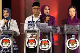 Berita Seputar debat pilkada kediri Terbaru dan Terkini Hari Ini