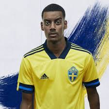 Totalt har 22 åkare tagits ut i de två olika lagen. Alexander Isak Om Nya Svenska Em Trojan Och Jamforelserna Med Zlatan Cafe Se