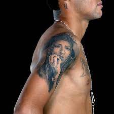 Neymar S Sister Portrait Tattoo On The Superstar S Sister Portraits Portrait Tattoo Tattoos