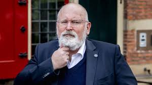 In de eerste uitzending na het overlijden van hun collega misdaadverslaggever peter r. Emotionele Uitzending Rtl Boulevard Over Peter R De Vries Totaal Ontredderde Collega S Rtl Nieuws