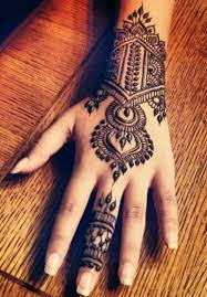 Do You Know How Many People Show Up At Henna Designs Permanent Tattoo Hand In 2020 Henna Tattoo Designs Hand Henna Henna Designs