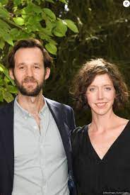 En parallèle, il connaît une très belle carrière sur les planches. Benjamin Lavernhe Et Sara Giraudeau Photocall Du Film Le Discours Festival Du Film Francophone D Angouleme 2020 Le 1er Septembre 2020 C Guirec Coadic Be Purepeople