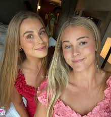 So thankful for these people and these moments 🫰