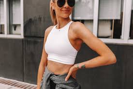 As i mentioned above, i've been properly sized as a 34d/dd in standard bra brands so i was very curious to see what size i was fit in for this lululemon sports bra. Why The Energy Bra Is My Favorite Of All Lululemon Sports Bras Fashion Jackson