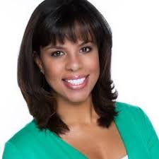 Anna Bays's Instagram, Twitter & Facebook