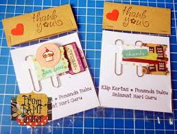 Pada tahun 2020, hari guru sedunia akan memperingati para guru dengan tema guru: Diy Gift Ideas Untuk Hari Guru Kiip Kertas Penanda Buku From Famf Tower