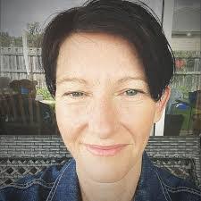 Joni Hazen's Instagram, Twitter & Facebook