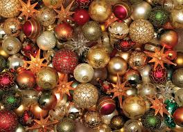 10 x 14 x 2.37. Christmas Balls Outset Media Games
