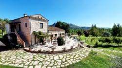 Ville e agriturismi, ristoranti per comunioni con prezzi. 12 Location Per Comunioni A Teano