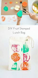 La Scandipanerie Tips 6 Faire Des Tampons Avec Des Fruits Des Legumes Ou Des Feuilles Diy For Kids Arts And Crafts For Kids Crafts For Kids