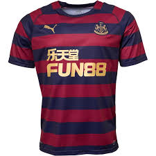 Ab der saison 1986/87 warb das unternehmen greenall's für fünf jahre auf dem trikot. Puma Herren Nufc Newcastle United Away Fussball Trikot Mehrfarbig