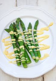 Asparagus With Easy Curry Hollandaise Sauce Recipe Whole Food Recipes Recipes Hollandaise Sauce