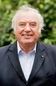 Jimmy Tarbuck attended Liverpool's Dovedale primary school with future  Beatle John Lennon (1945-1951). The pair remained lifelong friends  thereafter.