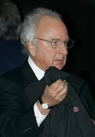 Former Hollinger exec gets 29 months in prison