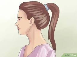 Damit das gesicht grundsätzlich schmaler und langer wirkt, gilt es, einige tipps zu beachten und die neue frisur mit dem friseur im vorhinein abzusprechen. Ein Doppelkinn Kaschieren Wikihow