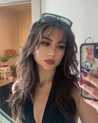 Alondra Campos's Instagram, Twitter & Facebook