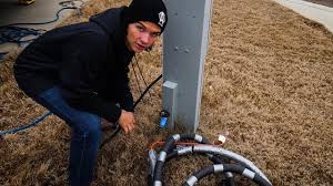 The heated drinking water hose won't leach harmful chemicals into your water or leave it tasting like plastic the way standard garden hoses do. Diy Rv Water Hose Freeze Protection Youtube