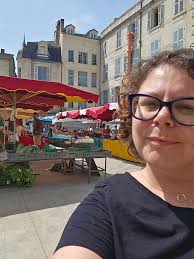 Initial 3-month lease costs in Dordogne region for a small cottage or row  house with outdoor space