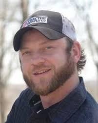 Robert Lauer's Instagram, Twitter & Facebook