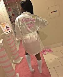 A photo album is a good birthday present. Sexybirthdayoutfits 17thbirthday Sexybirthdayoutfits 17thbirthday Sexybirthdayoutfit Hotel Birthday Parties 16th Birthday Outfit Birthday Photoshoot