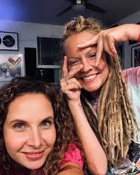 Amber Lee Abbott (@amberleeabbott) • Instagram photos and videos