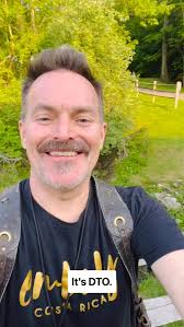 🌎Have you listed to Entre Mundos yet? This song was born in Atenas, Costa  Rica at @embodycostarica , If you’d like to support the song please save  it, send it to a friend, and add it to your reels. ...