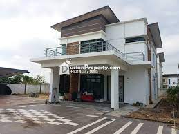 Rumah di taman paya rumput perdana ni ada banyak type iaitu banglo 2 tingkat, satu setengah tingkat (5 bilik), satu setenga tingkat (6 bilik) dan banglo setingkat (4 bilik). Bungalow House For Sale At Taman Paya Rumput Perdana Paya Rumput For Rm 1 000 000 By Zharfan Aziz Durianproperty