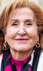 Ver tantos comercios cerrados en la calle Mayor de Palencia me hunde"