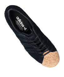 Erstmals wurde der adidas superstar 1969 releast, um all den basketballspielern dieser welt auf diesen schuh sollte jeder tragen! Adidas Originals Superstar Sneaker Damen Schwarz Lifestyle Freizeit Strasse Schuhe Damen Sneakers Alltag Streetwear Schuhe