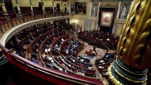 Se exige la mayoría absoluta para que prospere la moción de censura; Que Es Una Mocion De Censura Y Quienes Pueden Presentarla