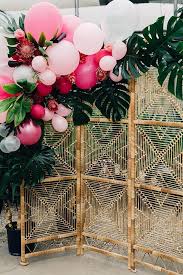 36 Wedding Balloon Decorations Incredible Ideas Wedding Forward Photo Booth Backdrop Wedding Wedding Balloon Decorations Wedding Balloons