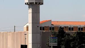 Perpignan Rixe A La Fourchette Et Aux Bouts De Verre Dans Une Cellule De La Prison Lindependant Fr