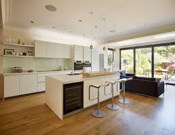 open kitchen vs. closed kitchen, which