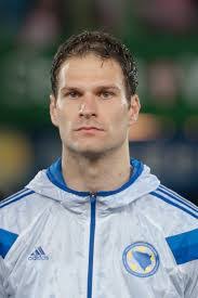 Asim Begovic's Instagram, Twitter & Facebook