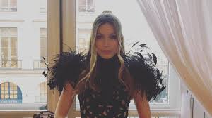 Μαριέττα χρουσαλά (star ελλάς 2003). Marietta Xroysala Deite Thn Prin Apo 17 Xronia Sthn Prwth Ths Thleoptikh Emfanish Sthn Elenh Menegakh Znews