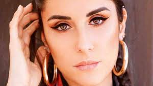 Valentina vignali ha tumore maligno, la lotta non si è ancora conclusa: Gf Valentina Vignali Sopporterei 10 Tumori Ma Non Un Altro Tradimento