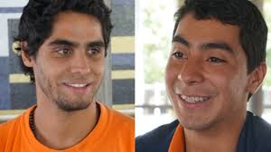 Un estudiante chavista y otro de oposición debaten sobre el presente y el  futuro de Venezuela