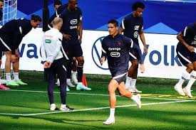 Jul 04, 2021 · manchester united's paul pogba, real madrid's raphael varane and bayern munich's benjamin pavard were involved in a heated disagreement during france's euro 2020 encounter with switzerland Raphael Varane Wants To Return To France Report Onefootball