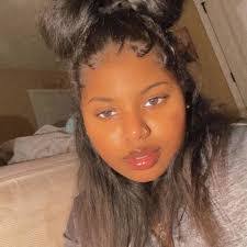 Daysha Moore's Instagram, Twitter & Facebook