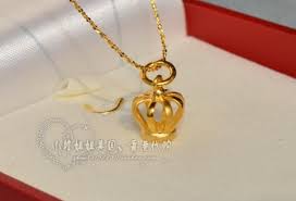 Chow tai fook jewellery group limited retails jewelry. Chow Tai Fook Hong Kong Shopping Spot Gold Counters 999 9 Small Crown Pendant Gift Red Hand Rope Taobao Depot Taobao Agent