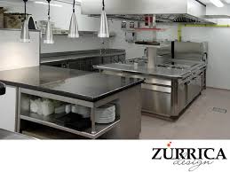En cocinas industriales, nos dedicamos al diseño y fabricación de mobiliario en acero inoxidable para todo tipo de trabajos especiales, recubrimientos en obra y diseño de interiores. Pin On Cocinas