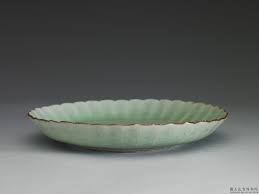 明代 仿官窯瓷洗高3 5cm 口徑21cm 底徑11 6cm ming dynasty 1368 1644 a d 洗 花式口 敞口 弧形壁 平 decorative bowls ceramics bowl