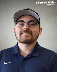 Larry Hixon's Instagram, Twitter & Facebook