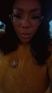 Deanna Randolph's Instagram, Twitter & Facebook